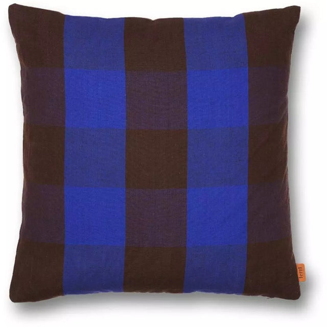 Kissen Grand Cushion Chocolate/Bright Blue - ferm LIVING